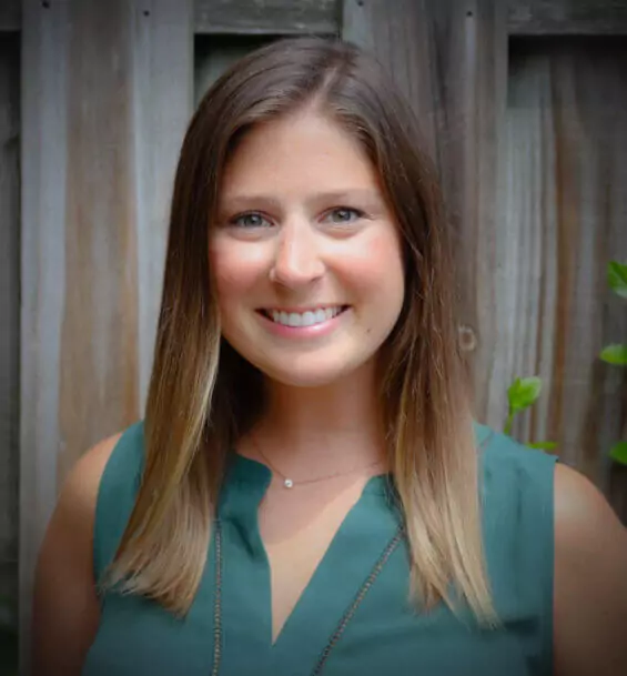Jenny Orletski-Dehne headshot